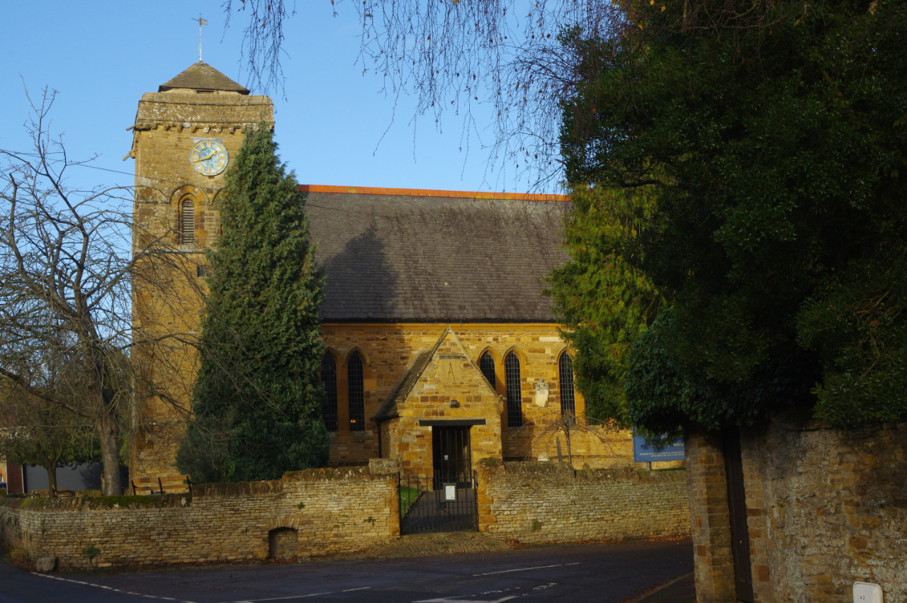 St Peter's, Weston Favell